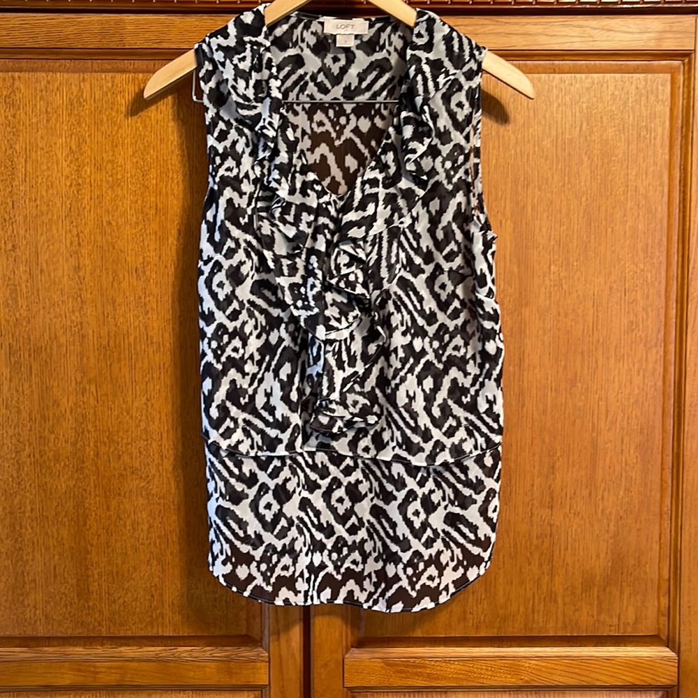 Loft top in excellent condition.